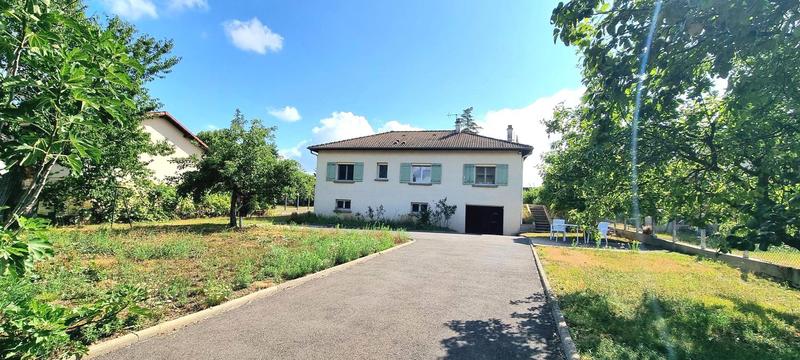 Maison traditionnelle - 100 m² - 5 pièces