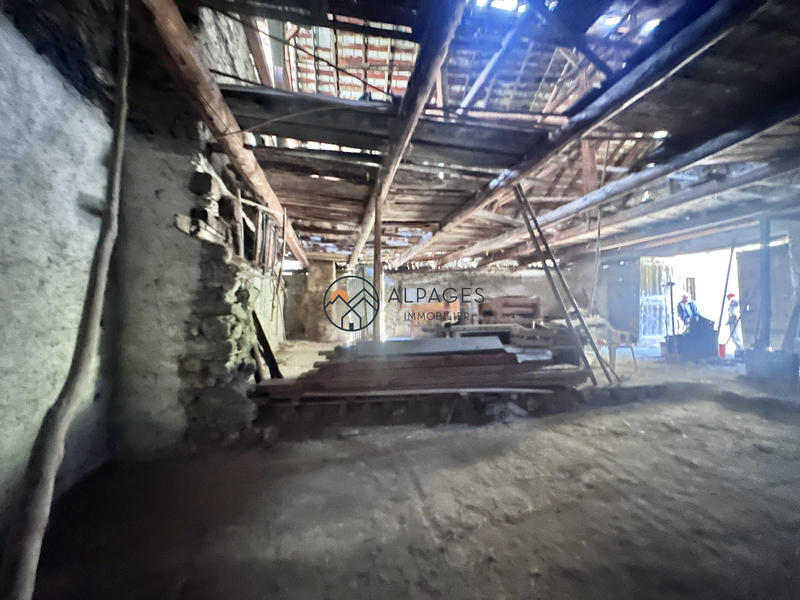 Châlet - 350 m² - 6 pièces