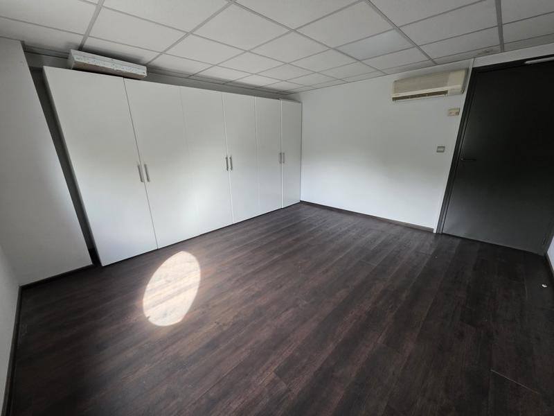 Entrepôt - 2 860 m²