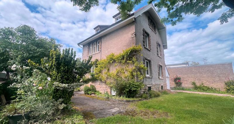 Maison bourgeoise - 159 m² - 8 pièces