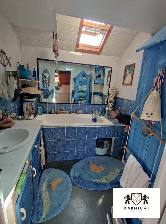 Maison - 200 m² - 6 pièces