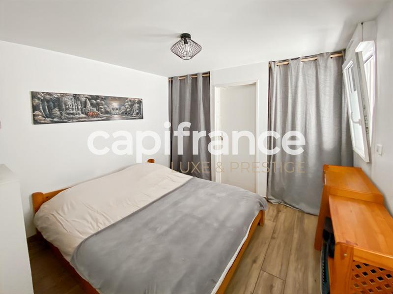 Propriété - 288 m² - 17 pièces