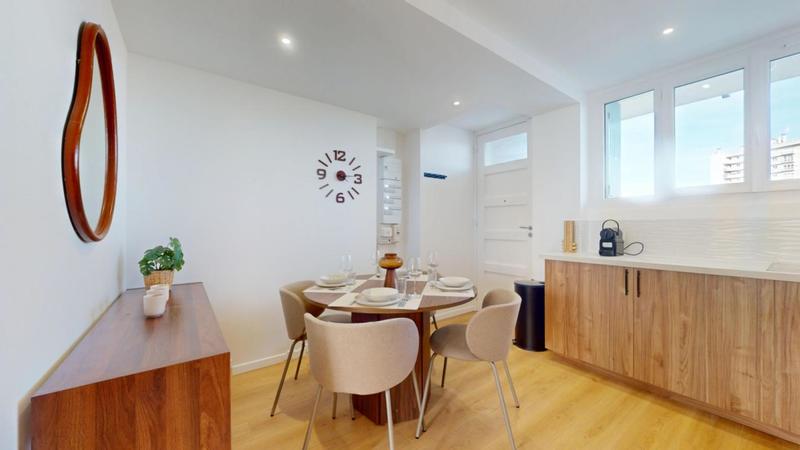 Appartement - 81 m² - 5 pièces