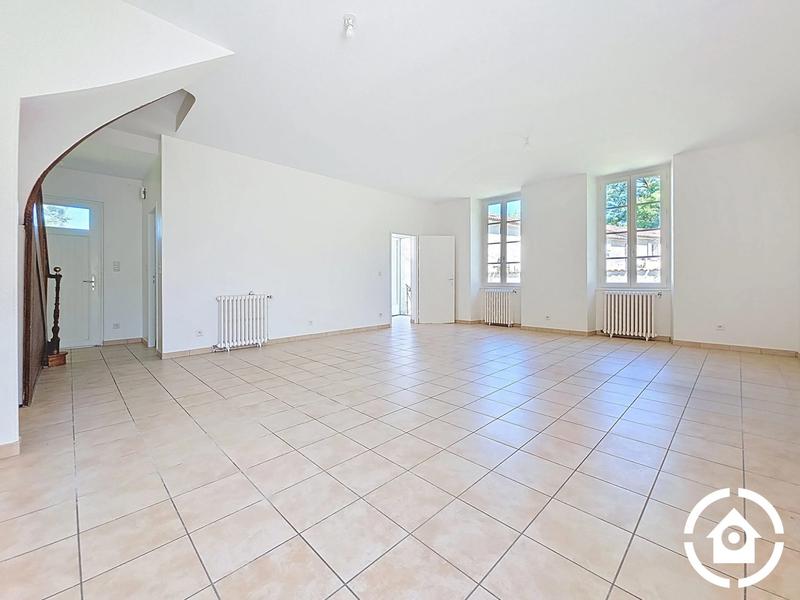 Maison - 167 m² - 6 pièces