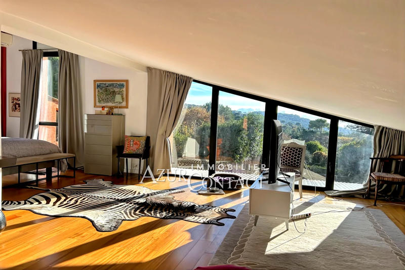 Maison - 205 m² - 4 pièces