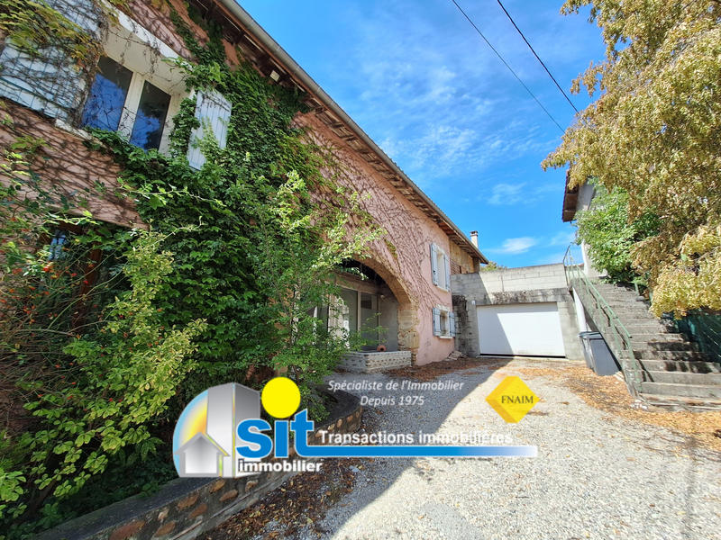 Appartement - 163 m² - 6 pièces