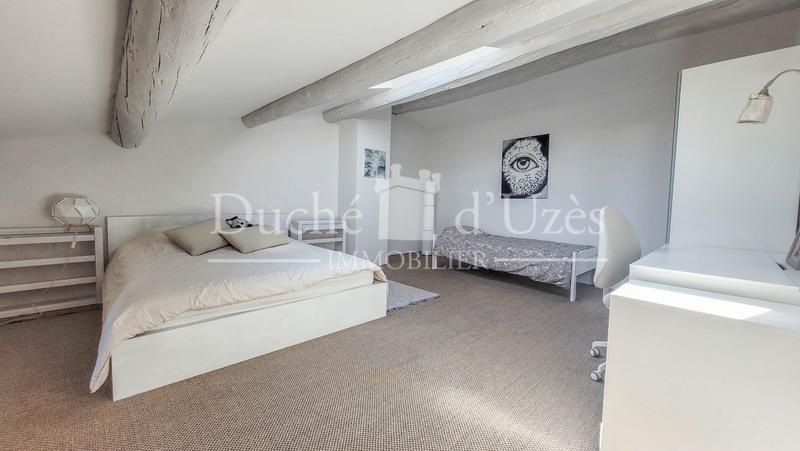 Maison - 215 m² - 7 pièces