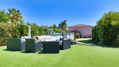 Maison - 254 m² - 11 pièces