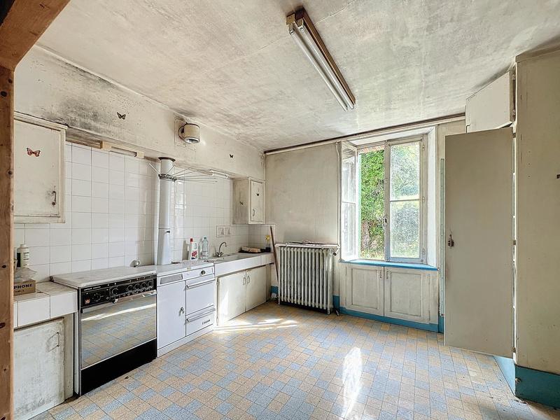 Maison - 232 m² - 10 pièces