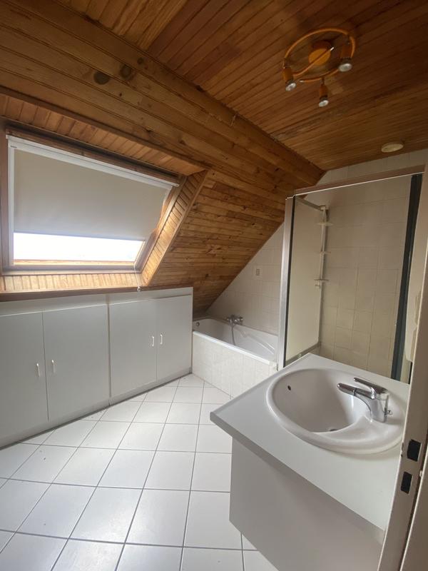 Maison - 207 m² - 9 pièces