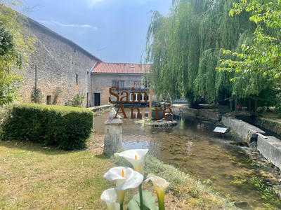 Maison - 200 m² - 9 pièces