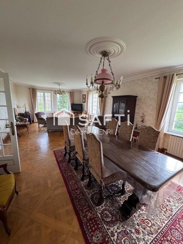 Maison - 205 m² - 6 pièces