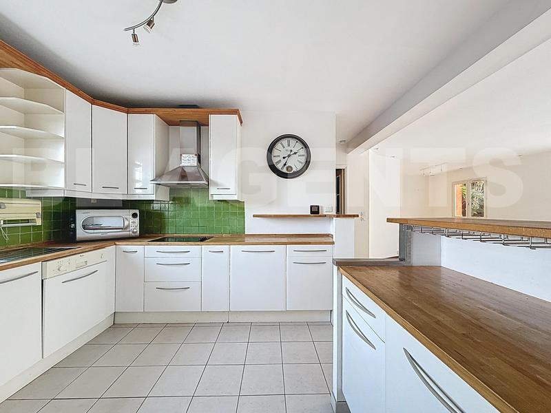 Maison - 146 m² - 6 pièces