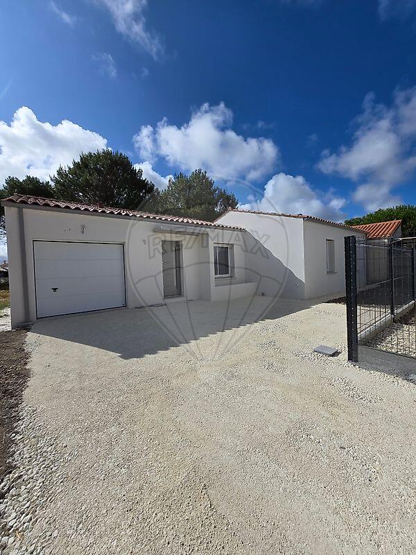 Maison - 97 m² - 4 pièces