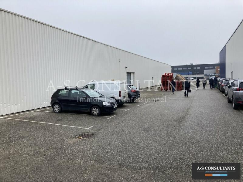 Local commercial - 1 320 m²