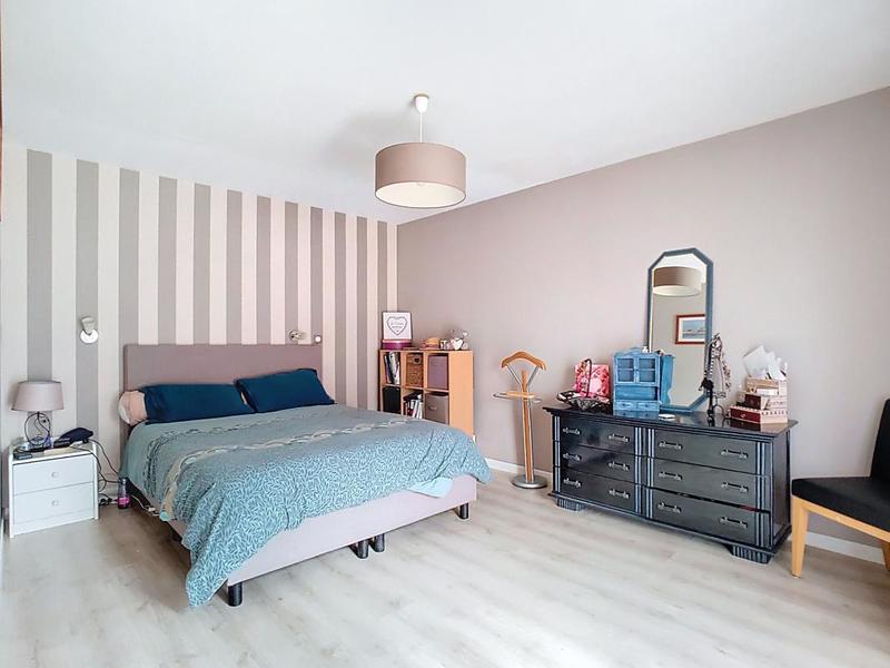 Maison - 192 m² - 6 pièces