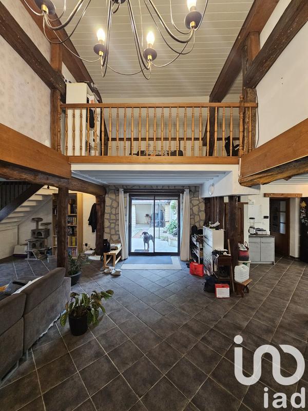 Maison - 200 m² - 4 pièces