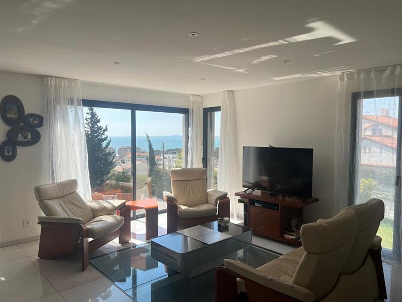 Villa - 200 m² - 5 pièces