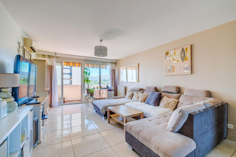 Appartement - 80 m² - 4 pièces