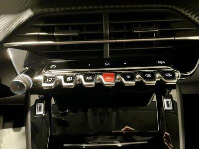 Peugeot 208 II (2) 1.2 Puretech 100 Allure