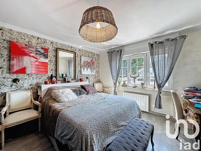 Maison - 244 m² - 4 pièces