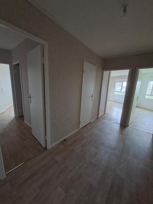 Appartement - 98 m² - 5 pièces