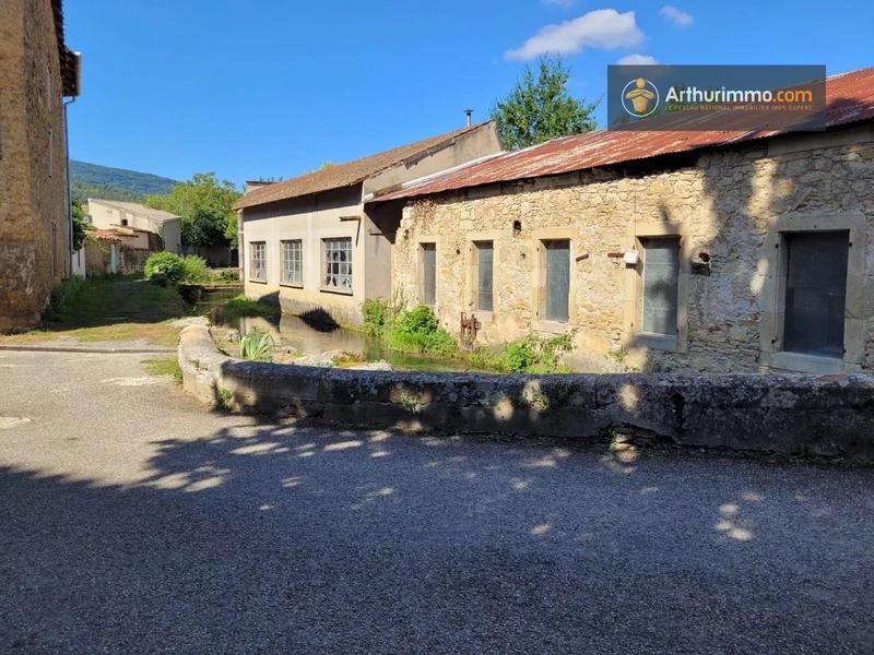 Maison - 1 286 m² - 10 pièces