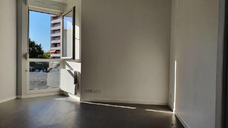 Studio - 18 m² - 1 pièce