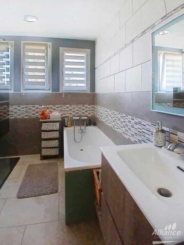 Maison - 115 m² - 6 pièces