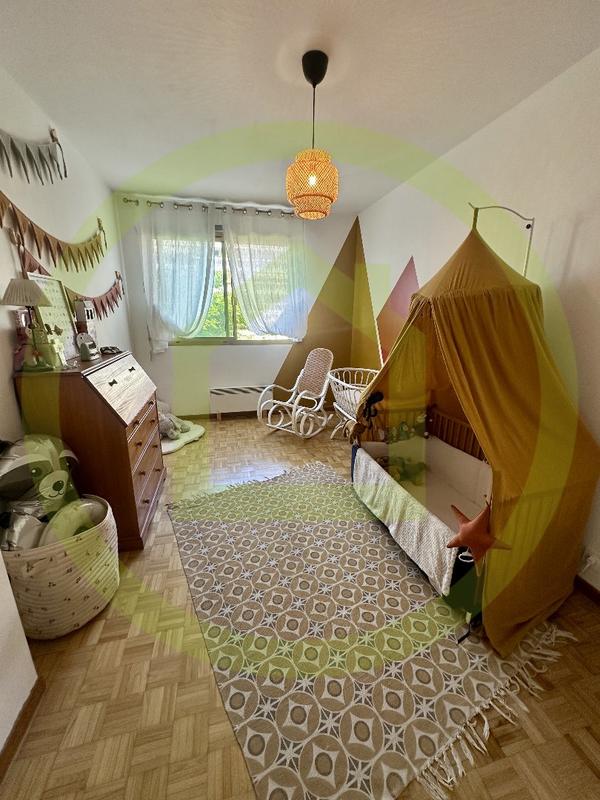 Appartement - 85 m² - 4 pièces