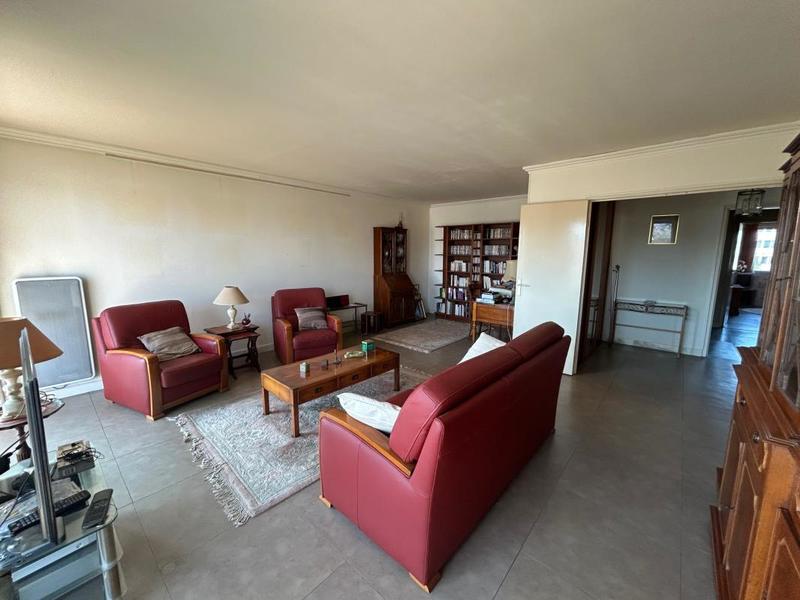Appartement - 98 m² - 5 pièces
