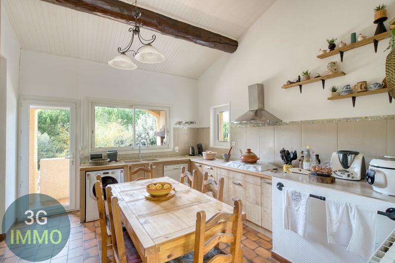 Villa - 167 m² - 6 pièces