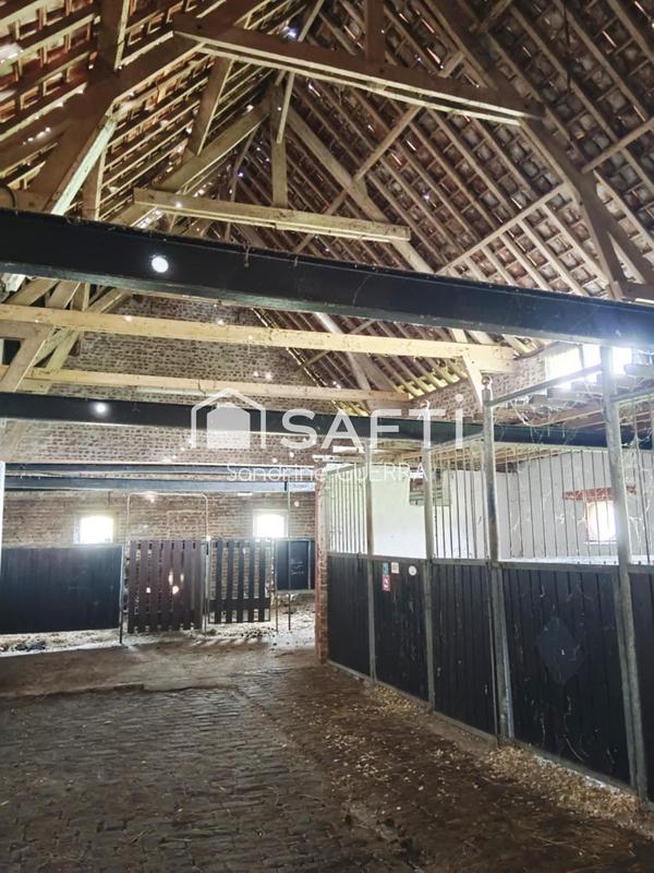 Maison - 244 m² - 12 pièces