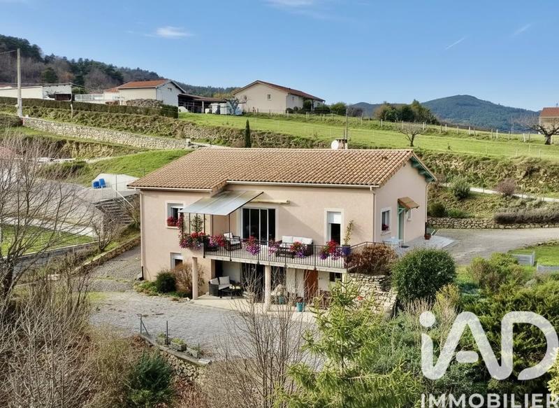 Maison de maîtres - 118 m² - 4 pièces