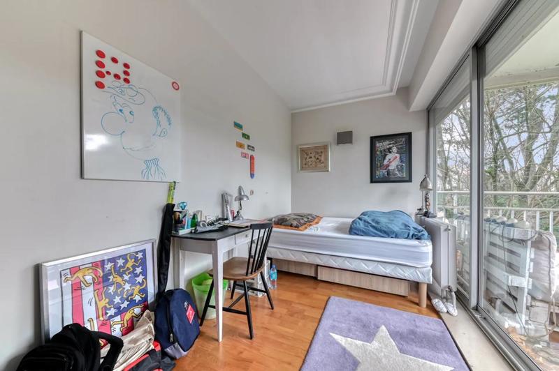 Appartement - 155 m² - 8 pièces