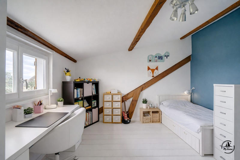 Maison - 230 m² - 8 pièces