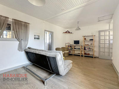 Maison - 95 m² - 6 pièces