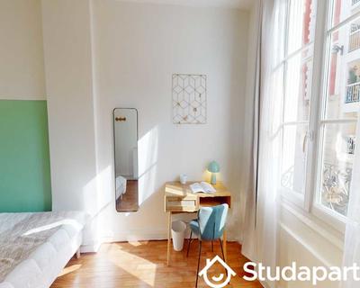 Chambre - 60 m² - 1 pièce