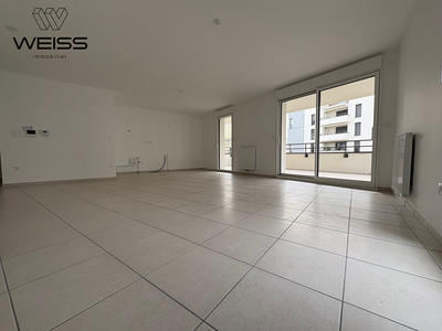 Appartement - 104 m² - 4 pièces