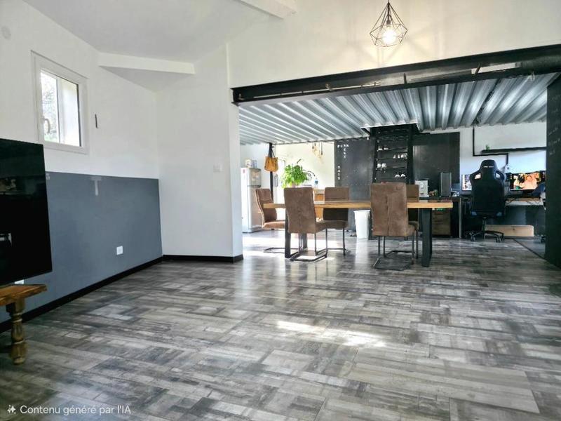 Maison - 100 m² - 4 pièces