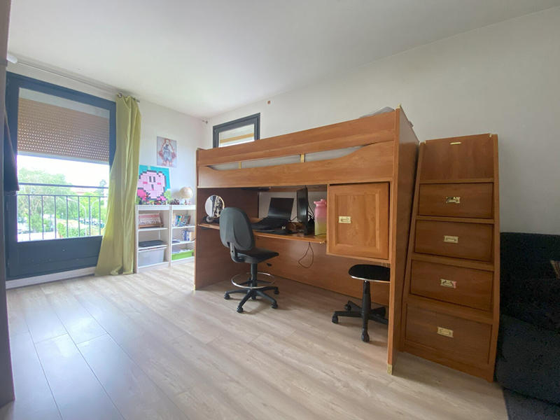 Appartement - 94 m² - 5 pièces