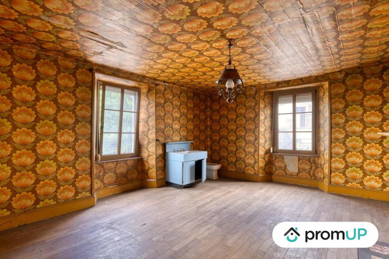 Maison - 200 m² - 8 pièces