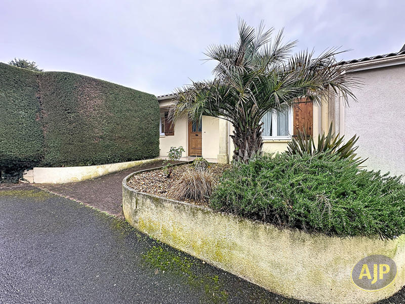 Maison - 143 m² - 6 pièces