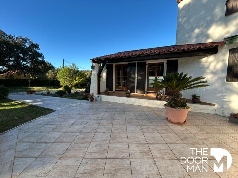 Villa - 150 m² - 5 pièces