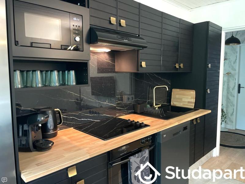 Chambre - 13 m² - 1 pièce