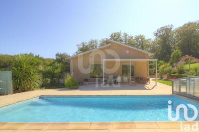 Maison - 210 m² - 7 pièces