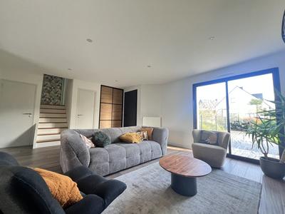 Maison - 139 m² - 6 pièces