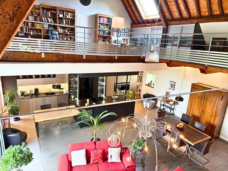 Propriété - 430 m² - 11 pièces