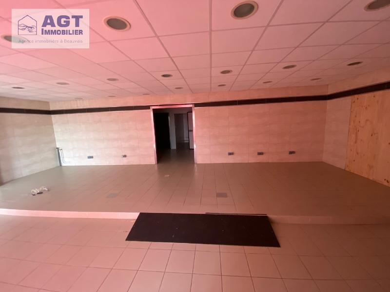 Local commercial - 137 m² - 4 pièces