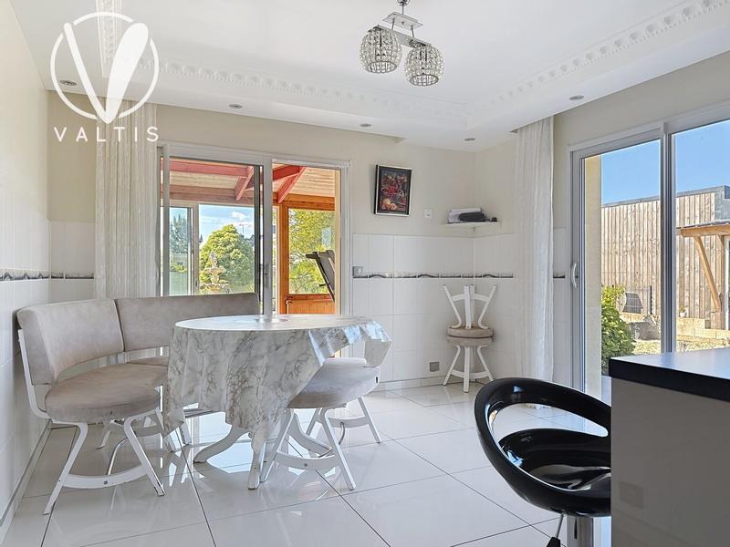 Maison contemporaine - 152 m² - 7 pièces